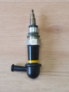 Yellow ring brush